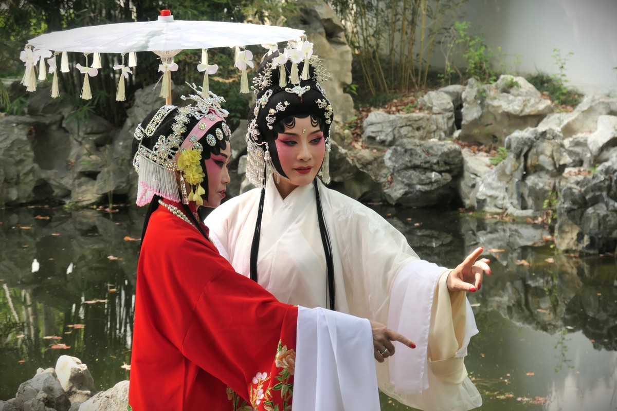 【妙龄少女  国色芳华】——摄于上海漕溪公园