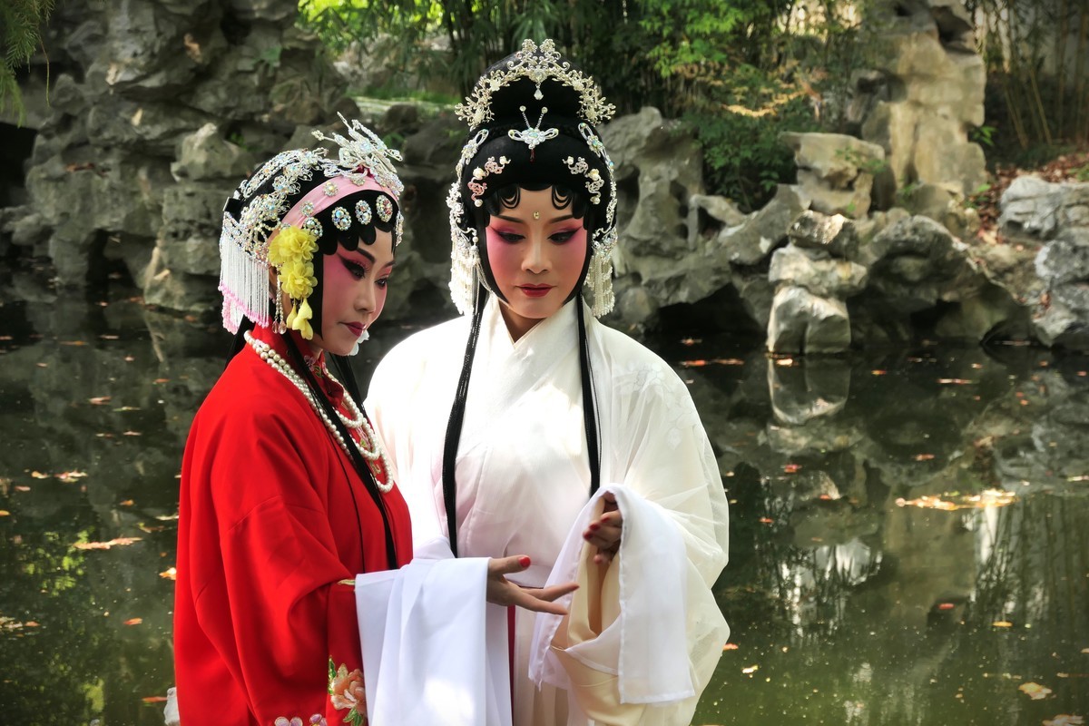 【妙龄少女  国色芳华】——摄于上海漕溪公园