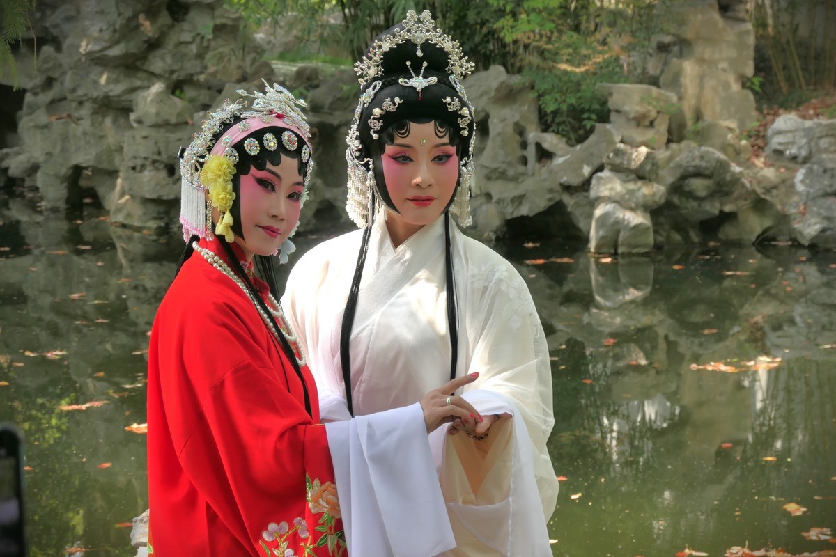 【妙龄少女  国色芳华】——摄于上海漕溪公园