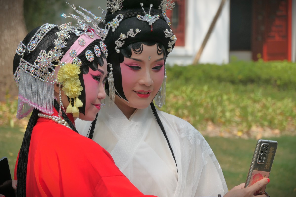 【妙龄少女  国色芳华】——摄于上海漕溪公园