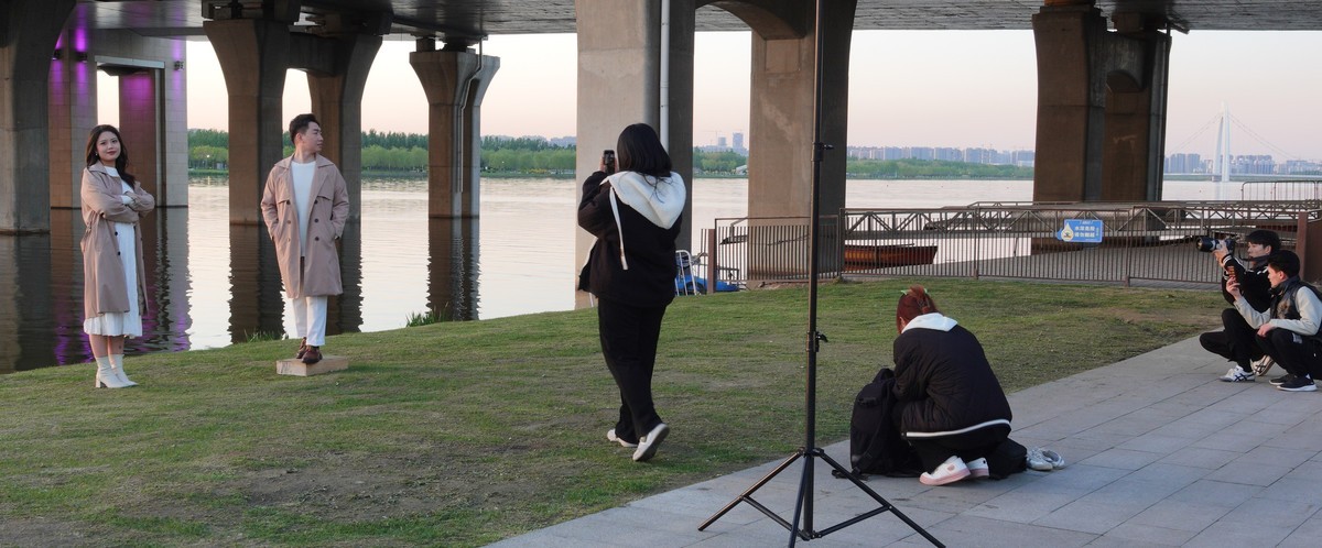 又到拍婚紗的季節