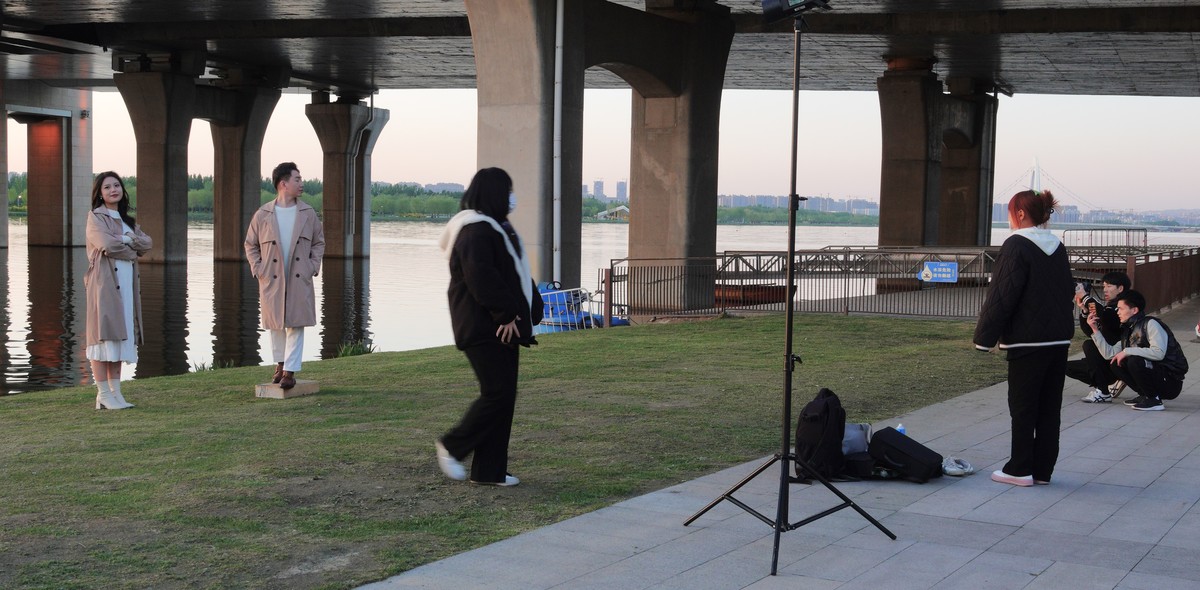 又到拍婚紗的季節