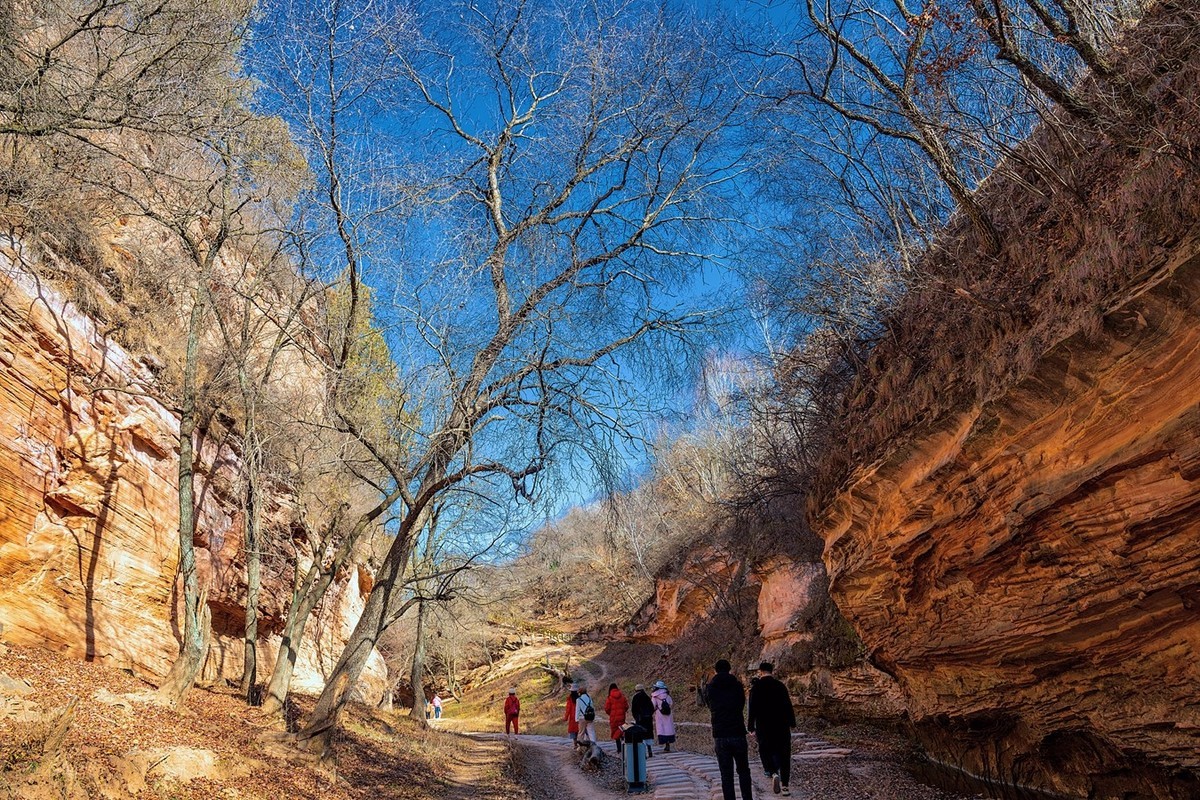 甘泉雨岔大峡谷一一中国梦之谷