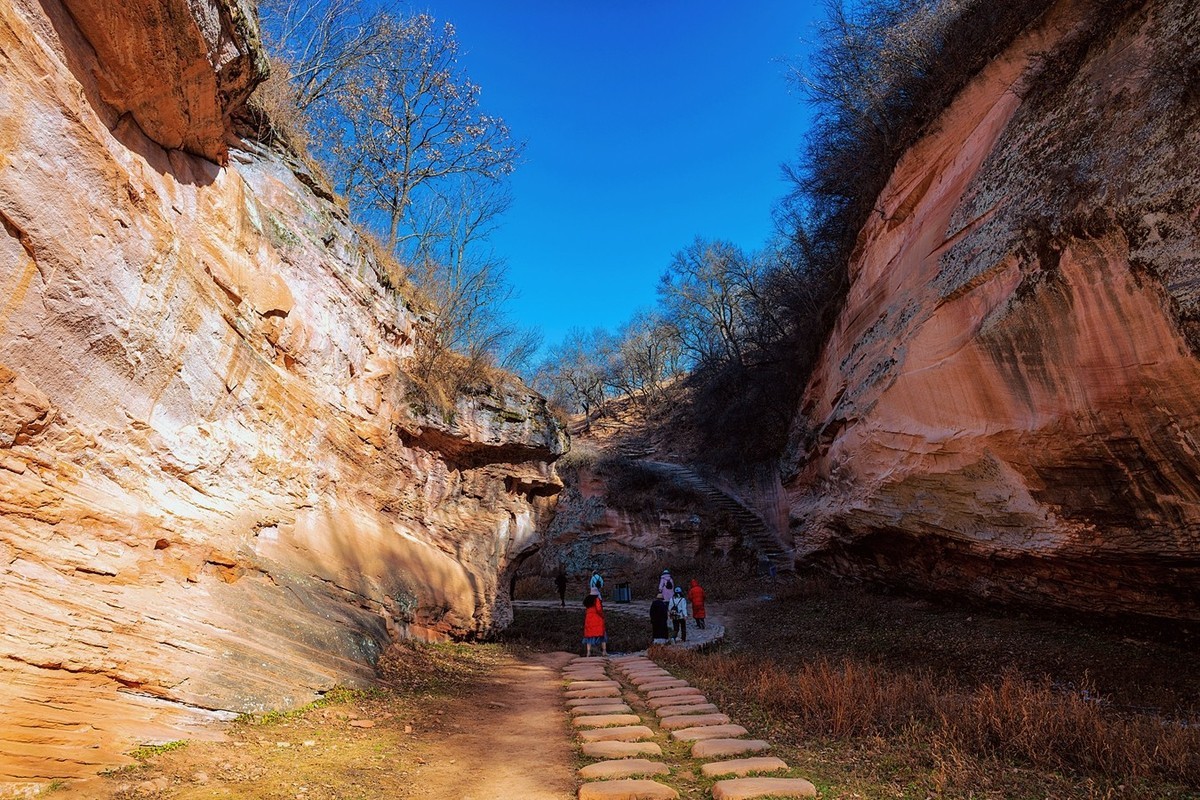 甘泉雨岔大峡谷一一中国梦之谷