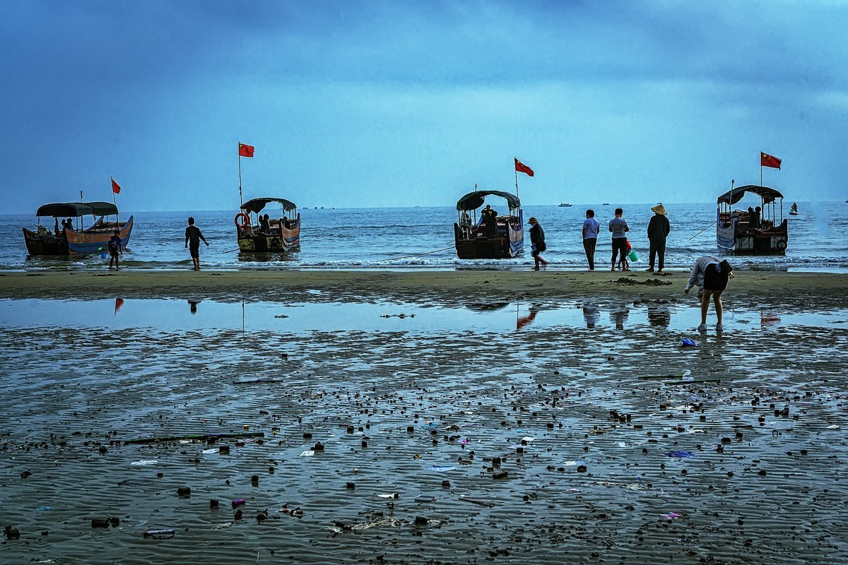 桂东兴 · 万尾金滩