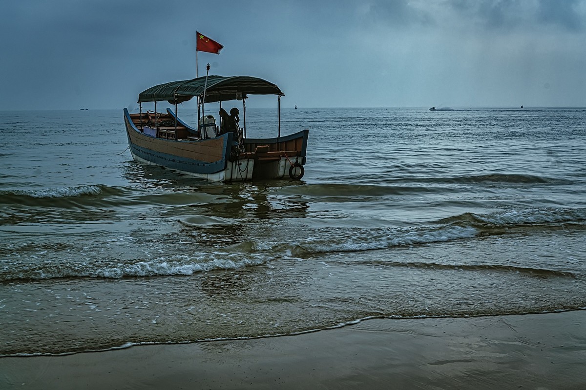 桂东兴 · 万尾金滩