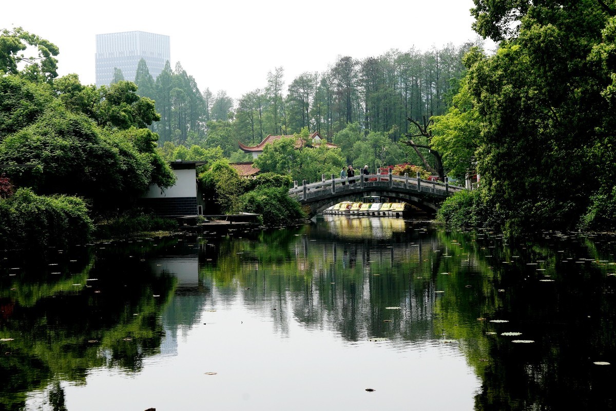 武汉映像---青山公园好风光！