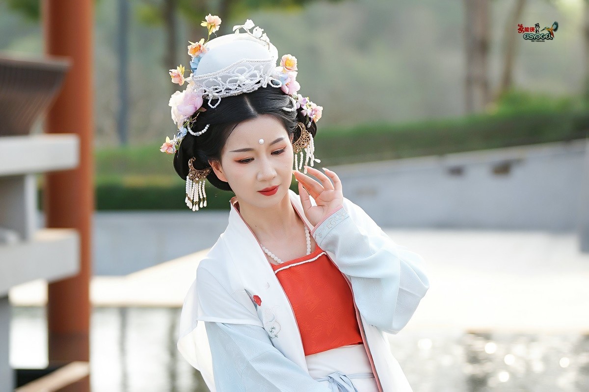 【宋代花冠美女】---婉灵