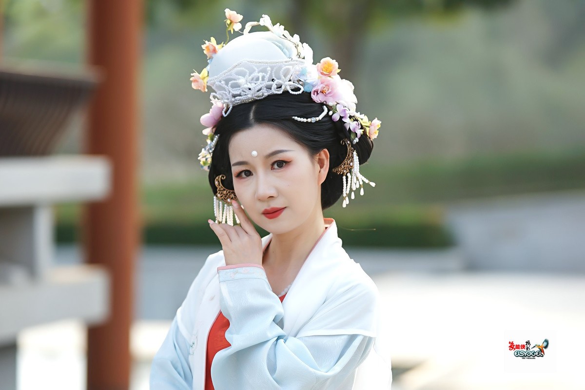 【宋代花冠美女】---婉灵