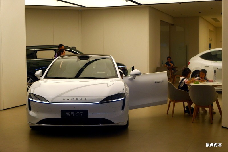 龙湖微电园天街夜色