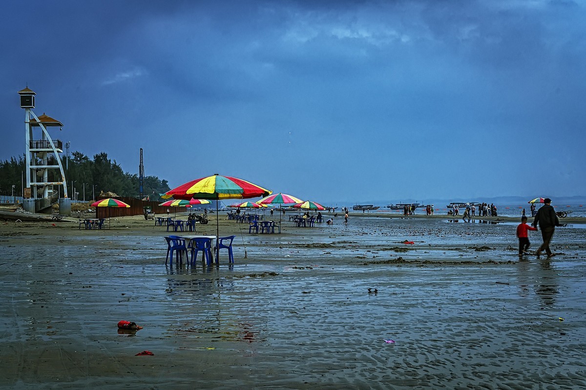 桂东兴 · 万尾金滩