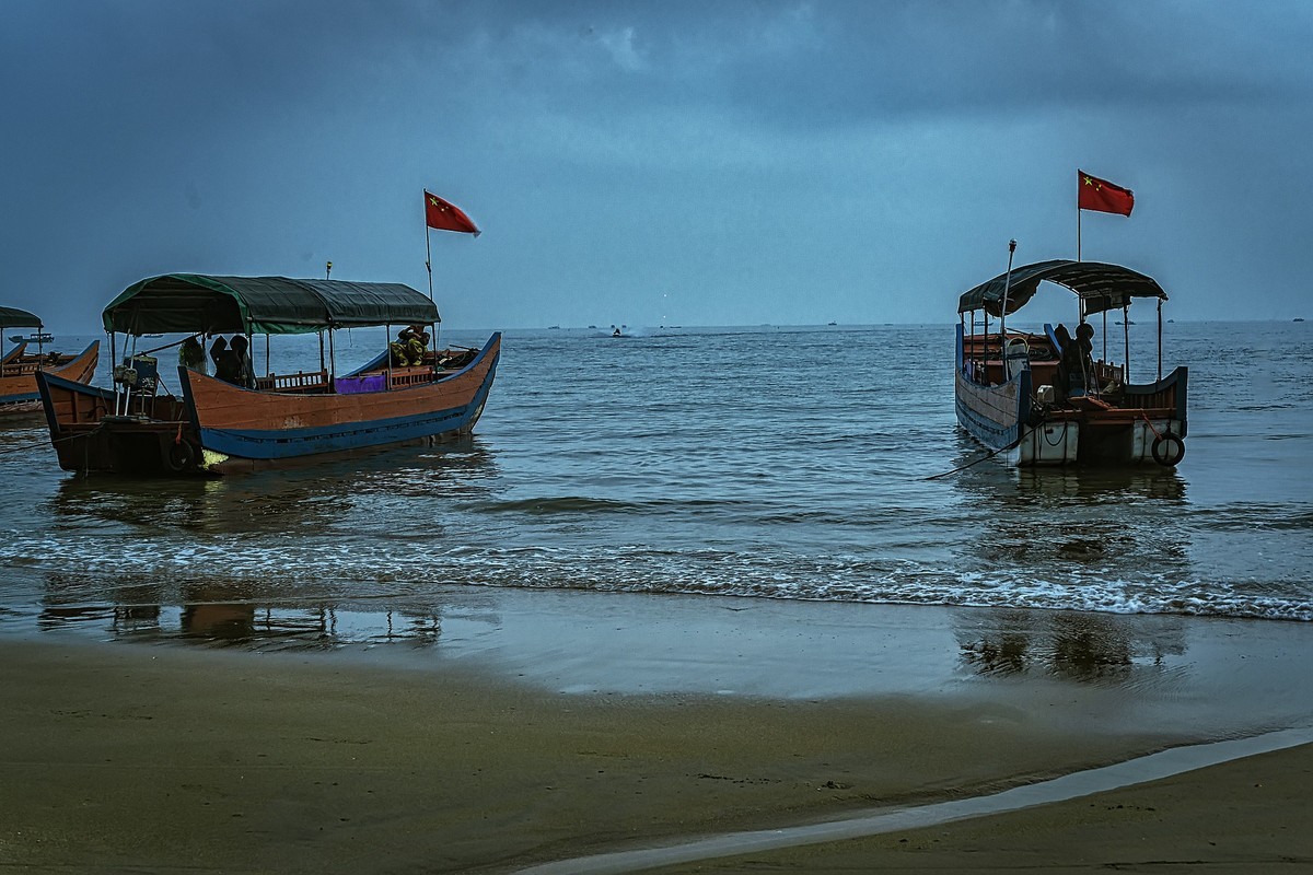 桂东兴 · 万尾金滩