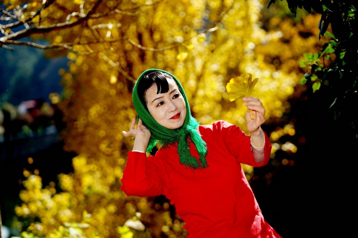 小山村的红衣村姑！