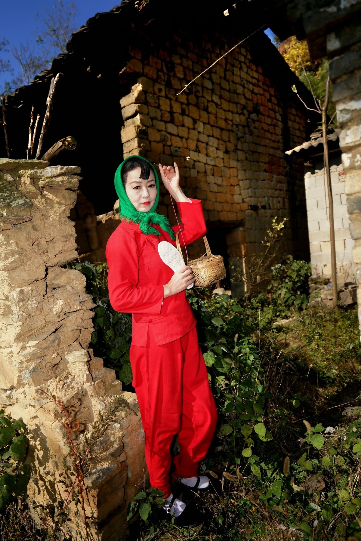 小山村的红衣村姑！