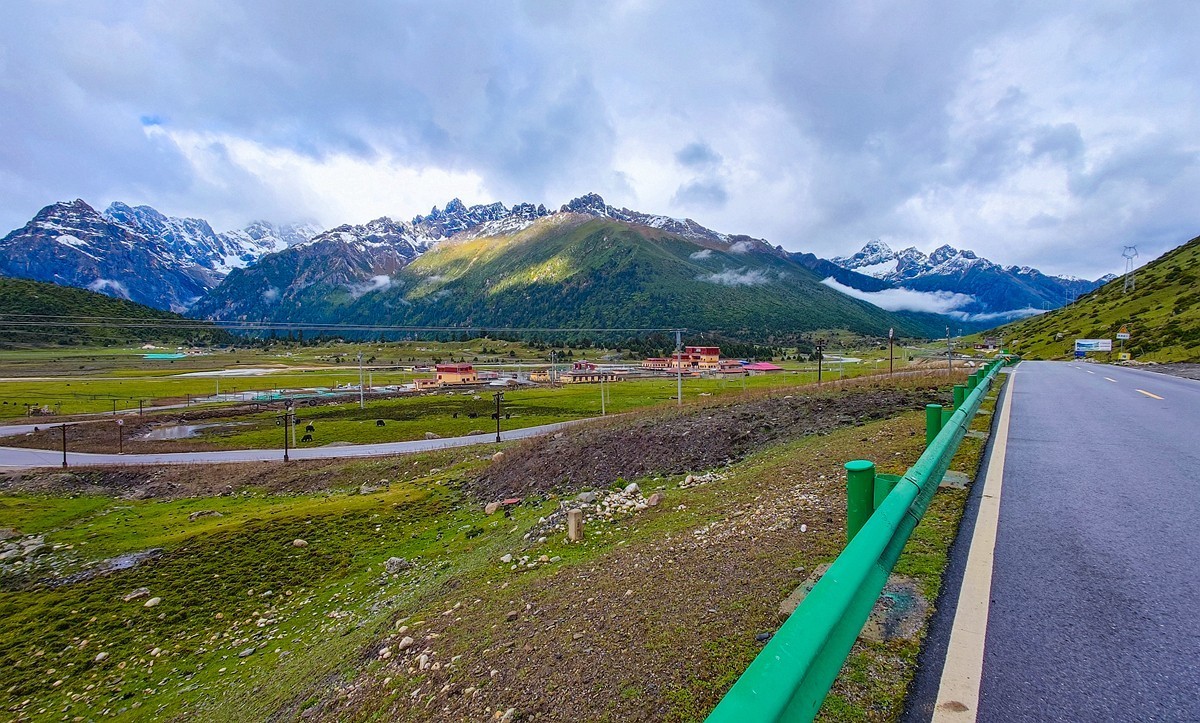 上海～成都～拉萨骑游随拍（72）川藏317路上视角