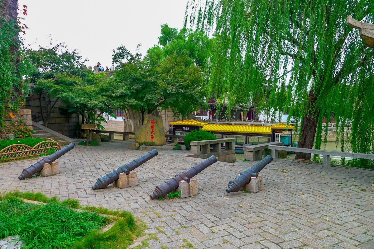 “枫桥”留影（苏州）