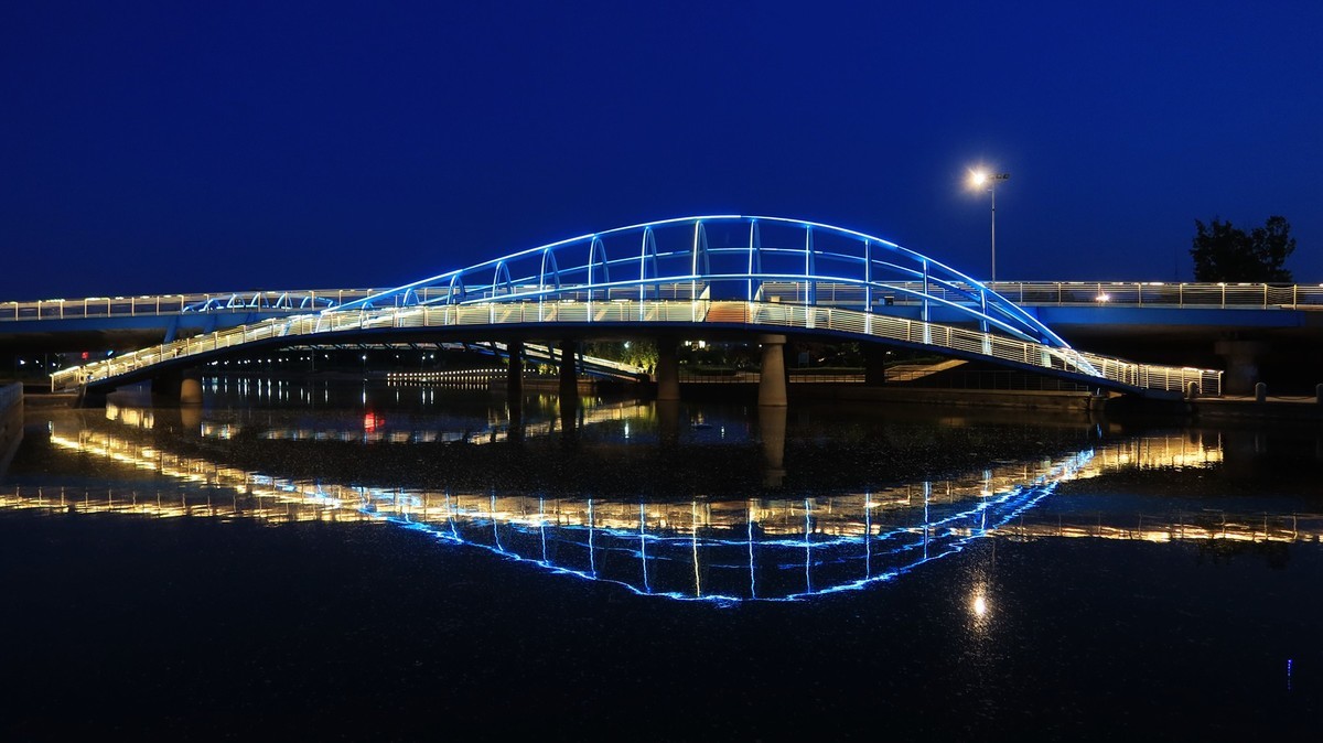 胜利桥夜景掠影