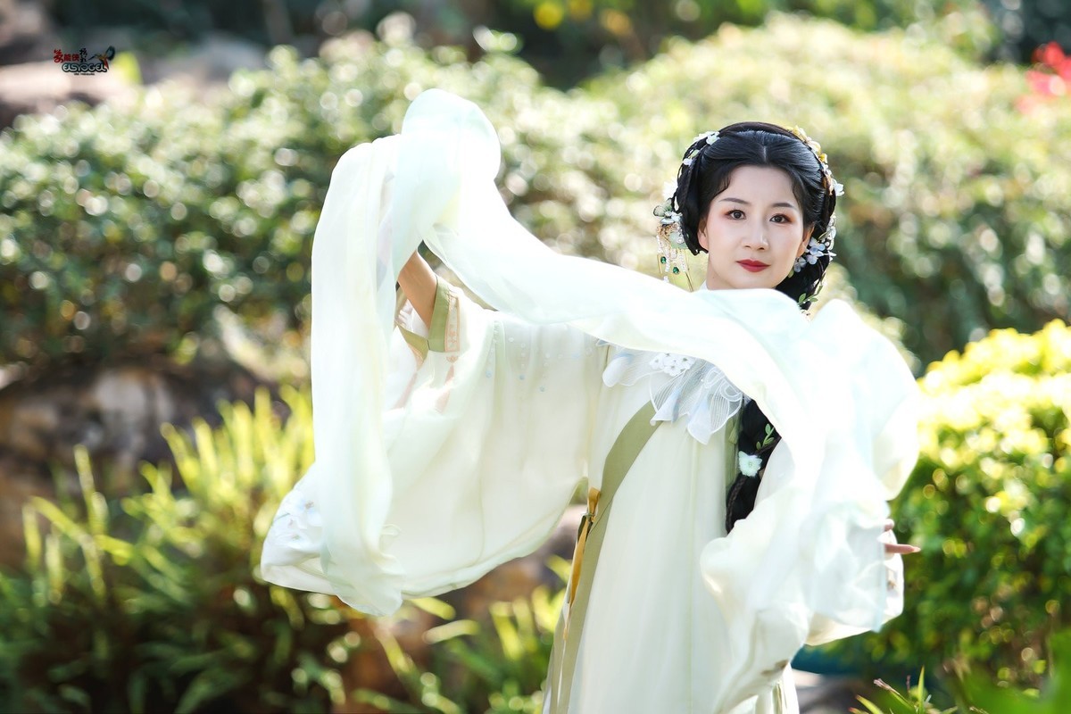 【轻纱拂面】---婉灵