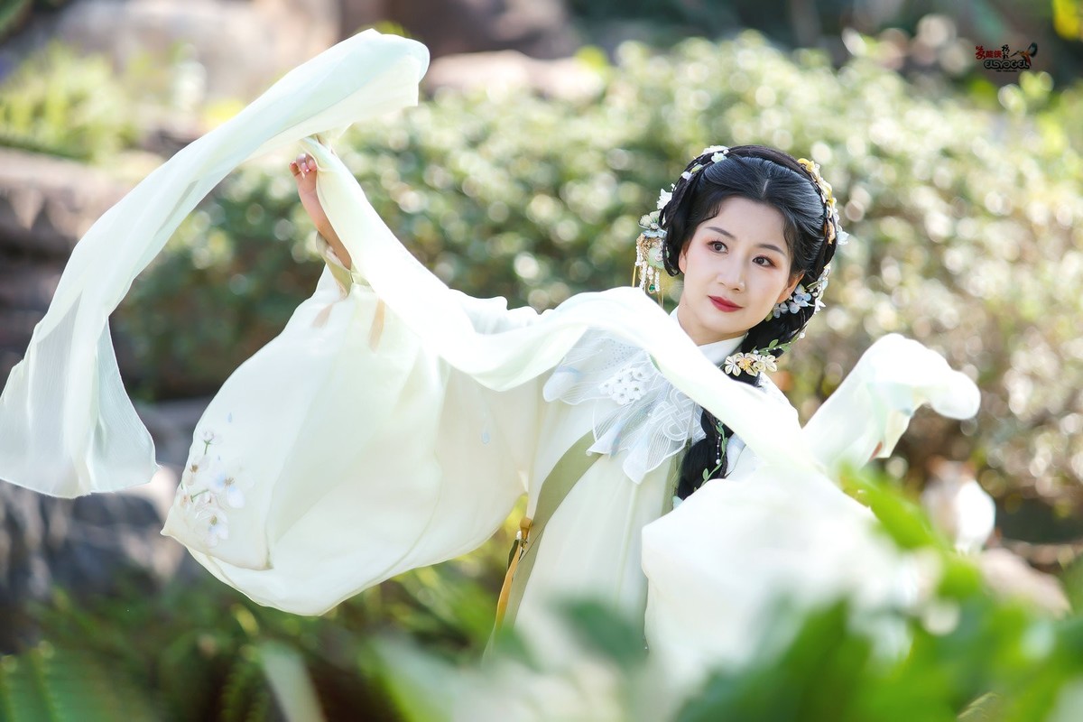 【轻纱拂面】---婉灵