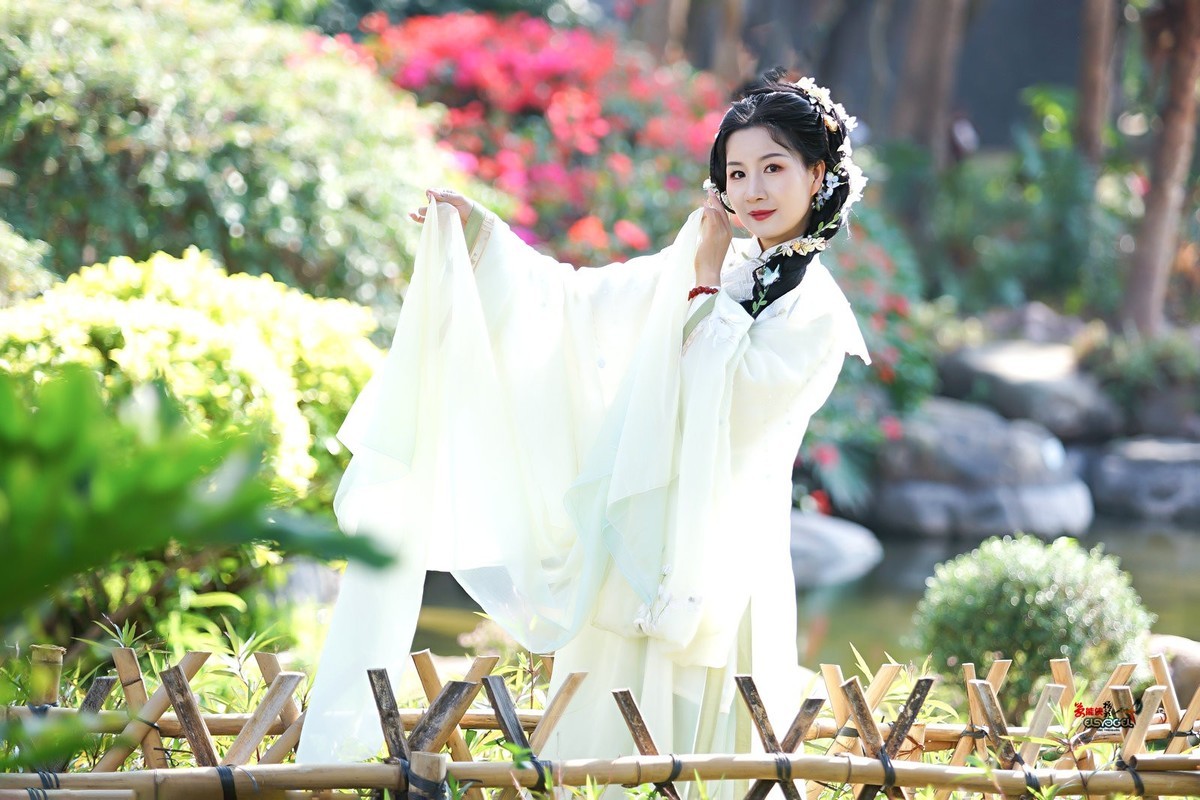 【轻纱拂面】---婉灵