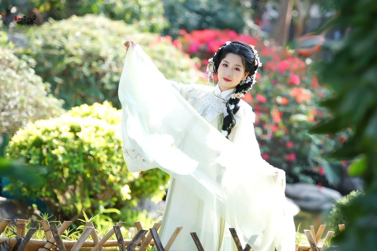 【轻纱拂面】---婉灵