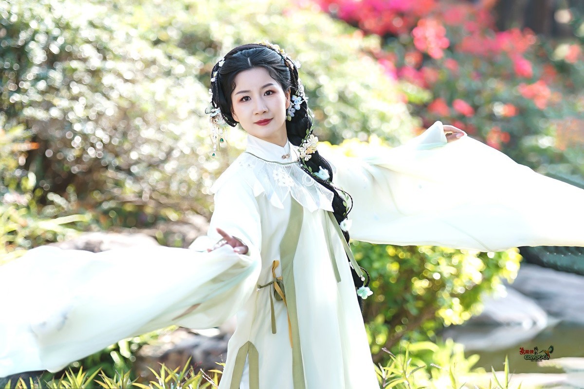 【轻纱拂面】---婉灵