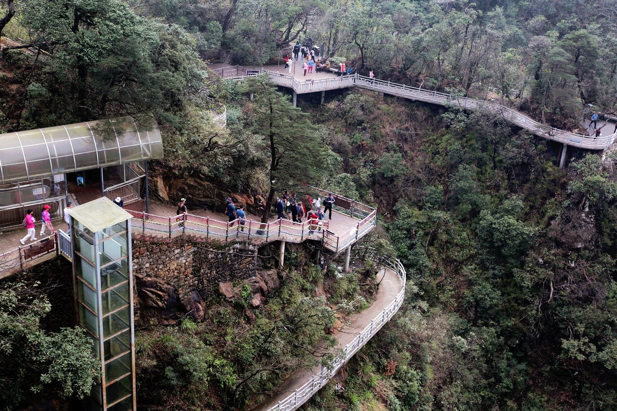 走进郴州莽山览风光