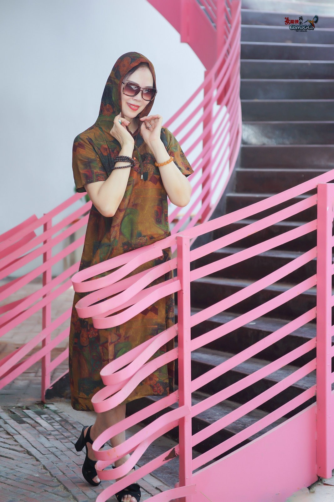 【创意园时尚美女】---文文