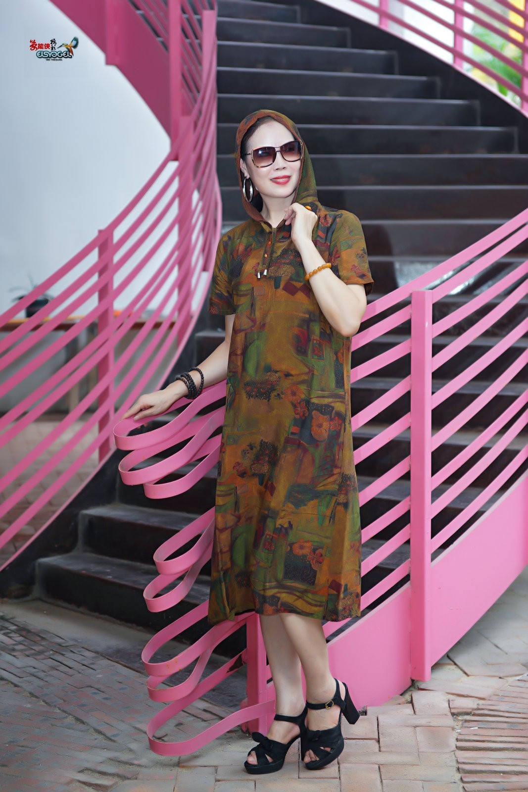 【创意园时尚美女】---文文