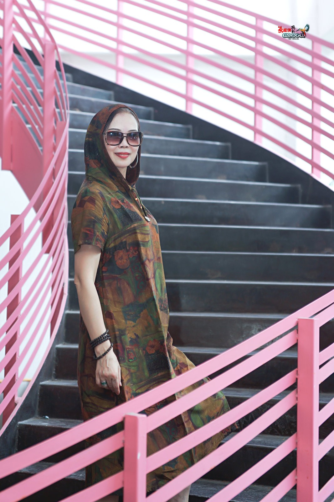 【创意园时尚美女】---文文