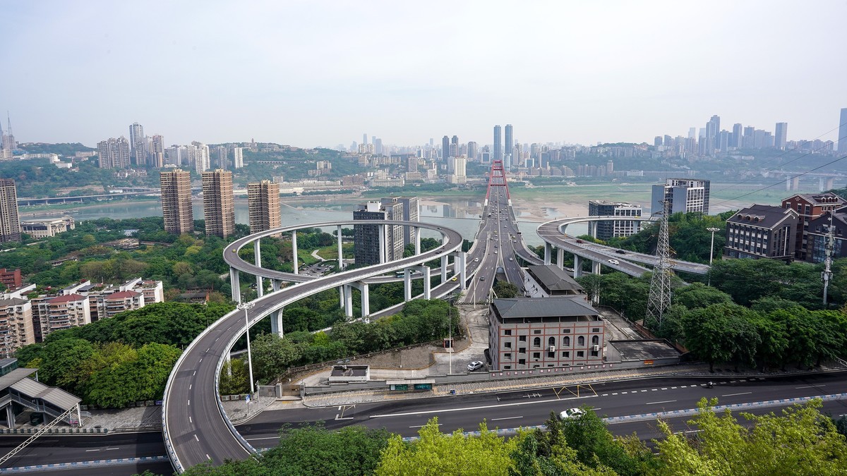 魔幻的城市交通-2