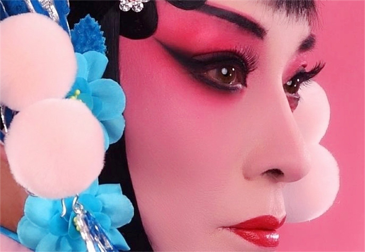京剧旦角化妆? ?我的京剧照  扈家庄扈三娘222
