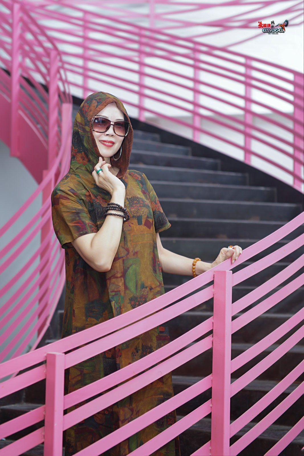 【创意园时尚美女】---文文