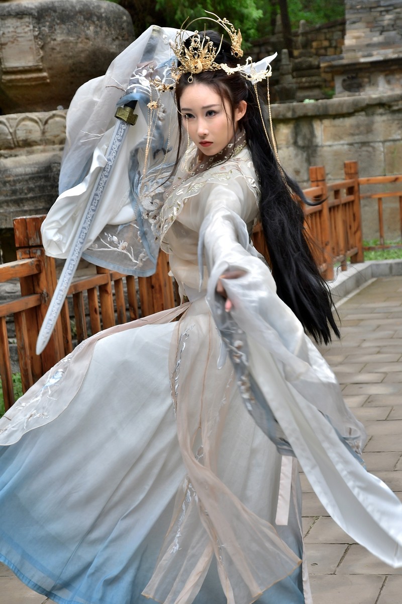 【视觉光影】 灵 岩 侠 女 （22）