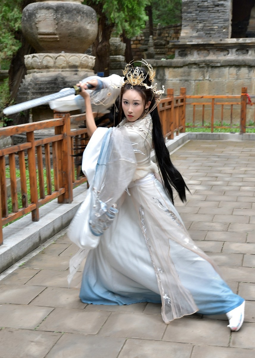 【视觉光影】 灵 岩 侠 女 （22）