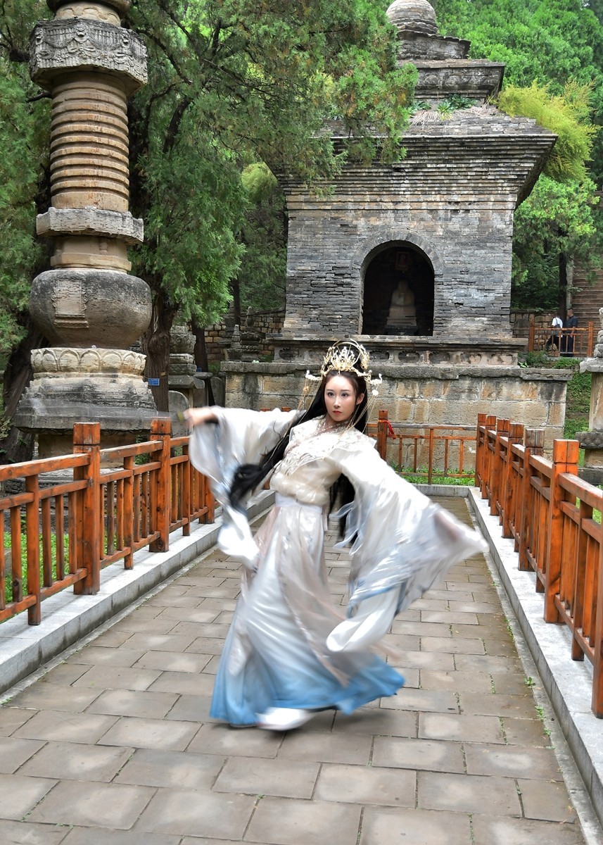 【视觉光影】 灵 岩 侠 女 （22）