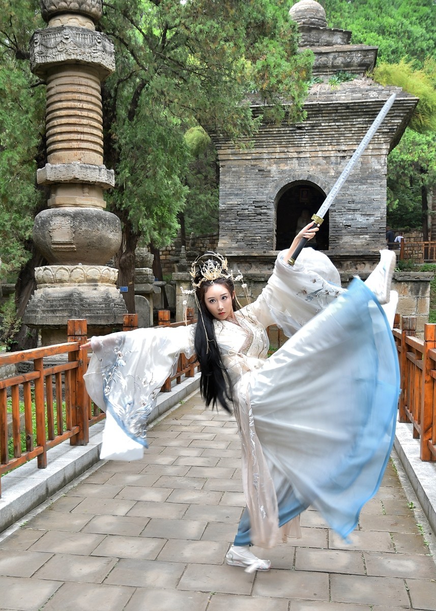 【视觉光影】 灵 岩 侠 女 （22）