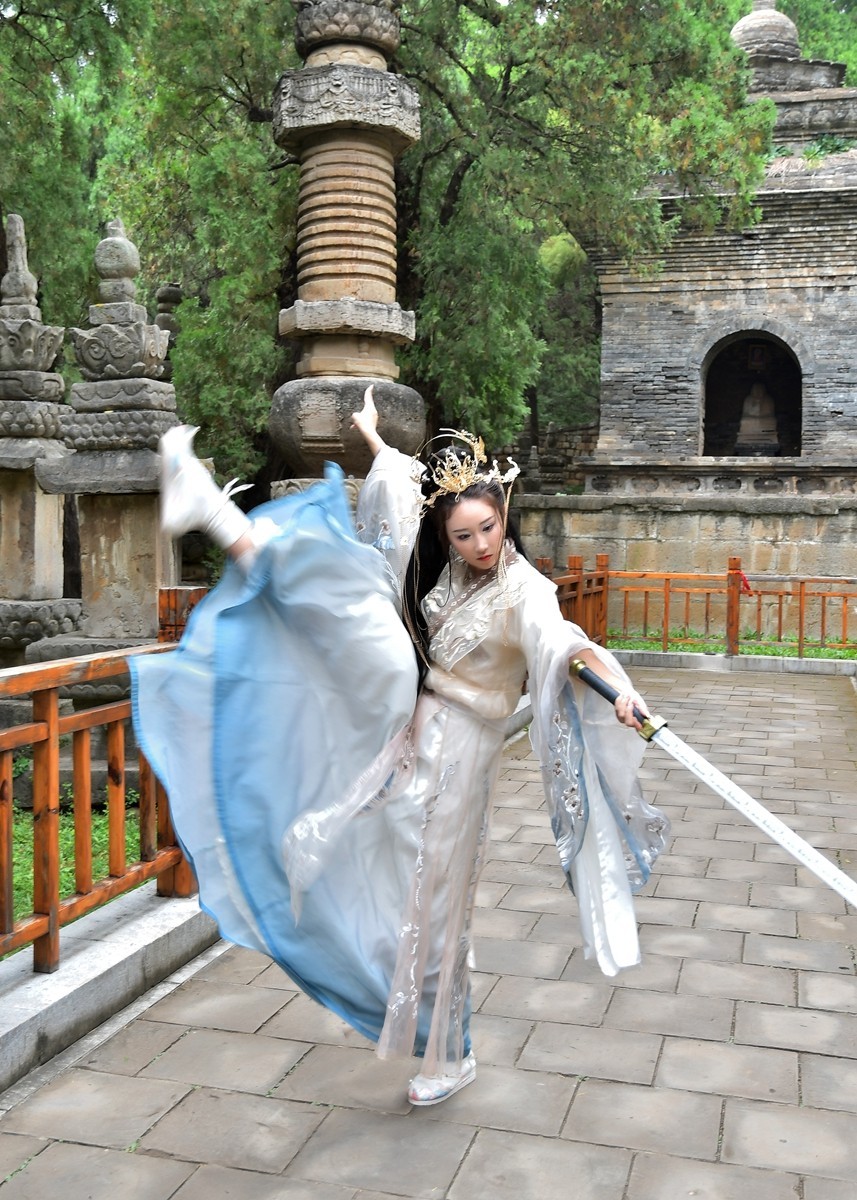 【视觉光影】 灵 岩 侠 女 （22）