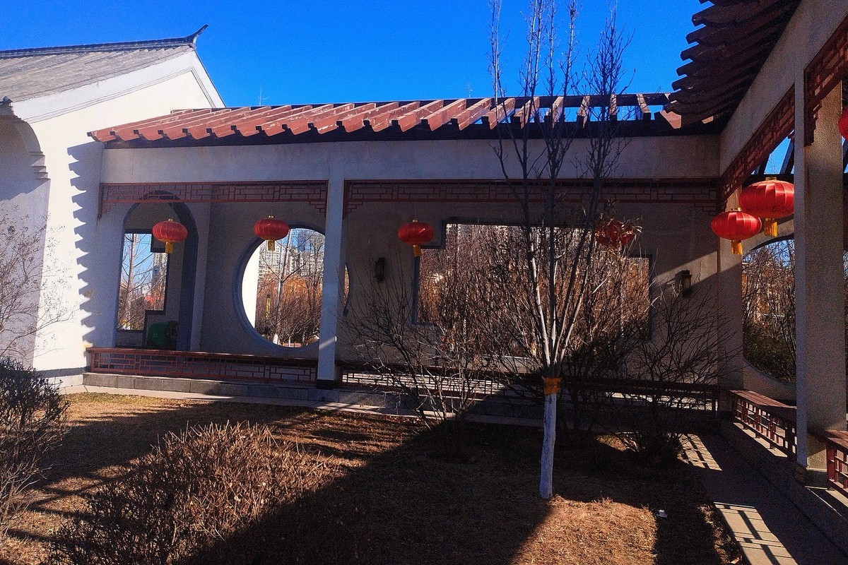 初春·昆仑公园