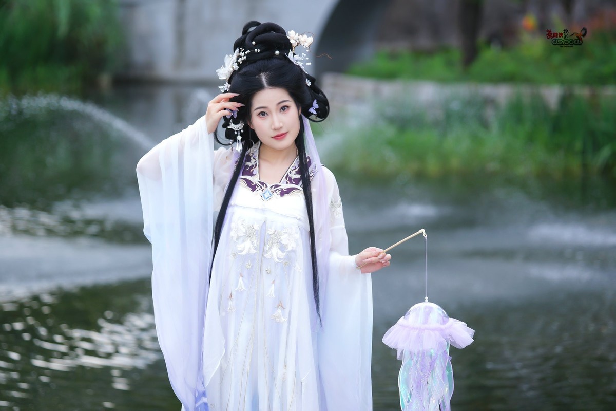 【碧波仙子】---似海