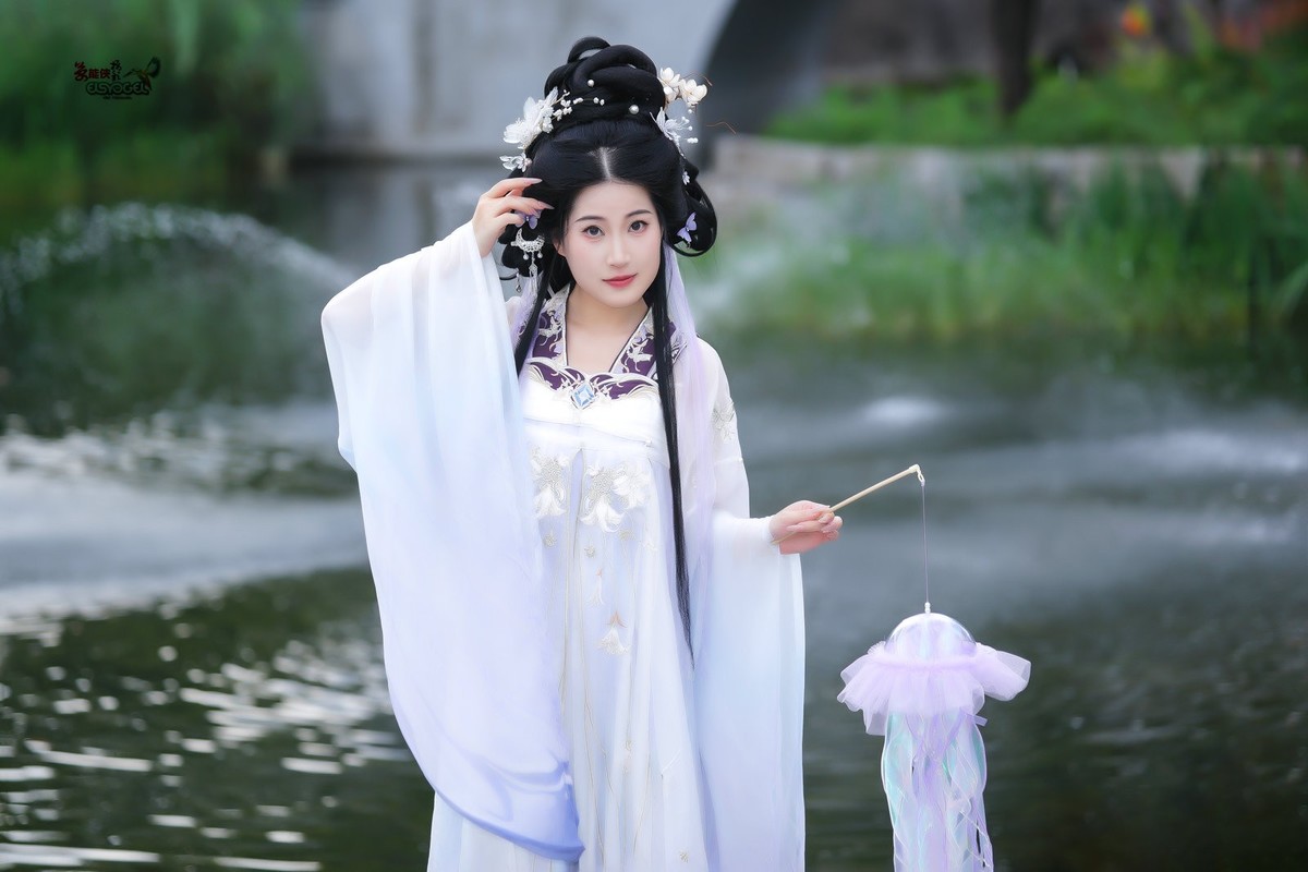 【碧波仙子】---似海