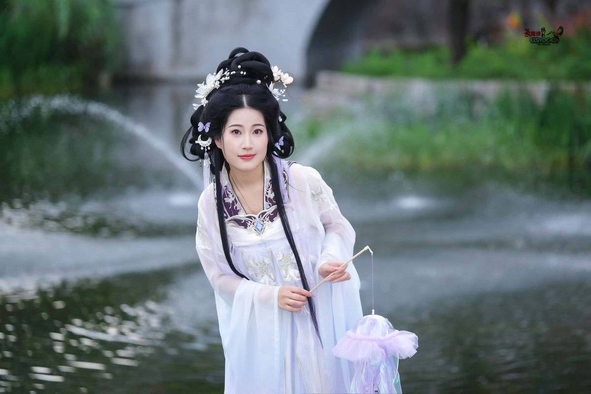 【碧波仙子】---似海