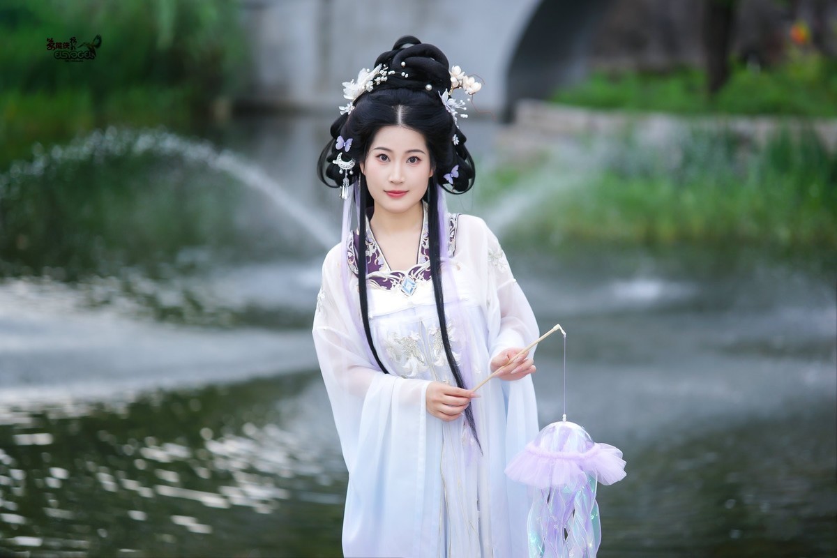 【碧波仙子】---似海