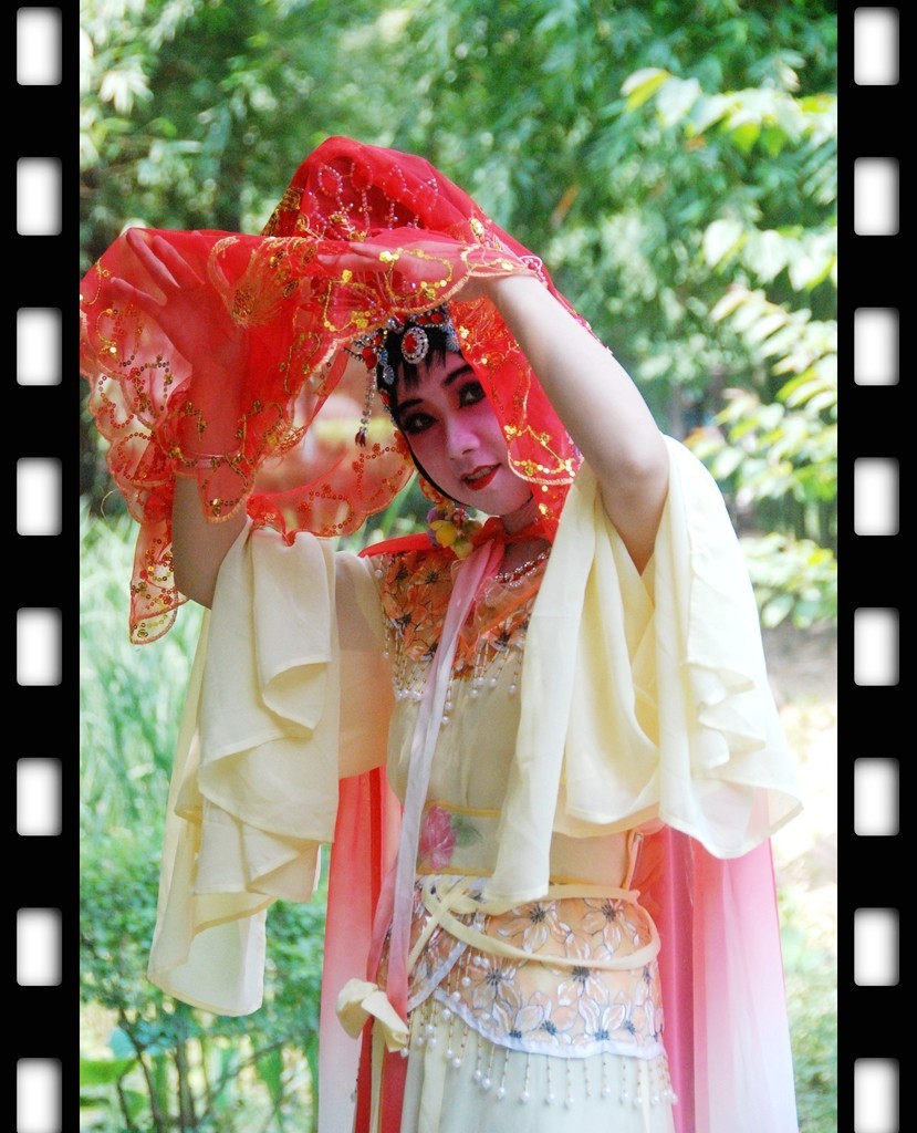 小燕子的戏曲旦角妆