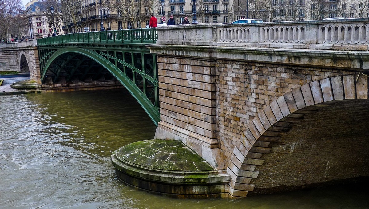 冬日之“塞纳河”（巴黎）--祝师友新年快乐！！！