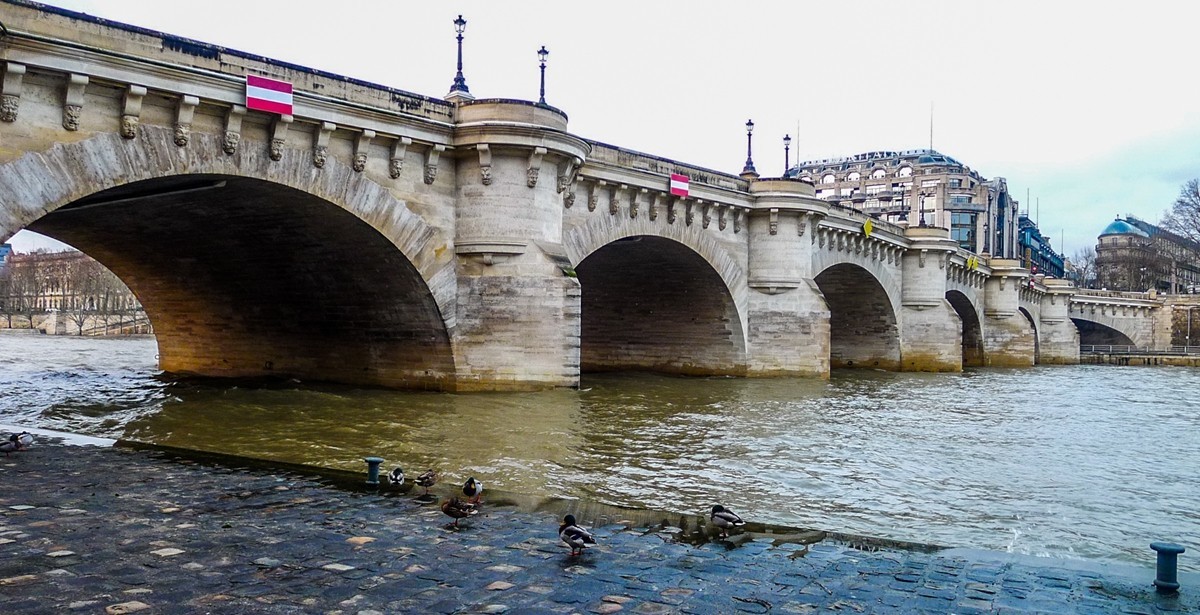 冬日之“塞纳河”（巴黎）--祝师友新年快乐！！！