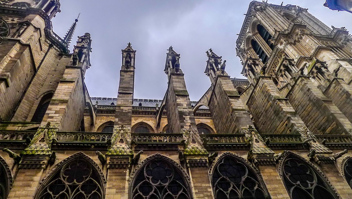 “巴黎圣母院”记忆--祝师友新年快乐！！！