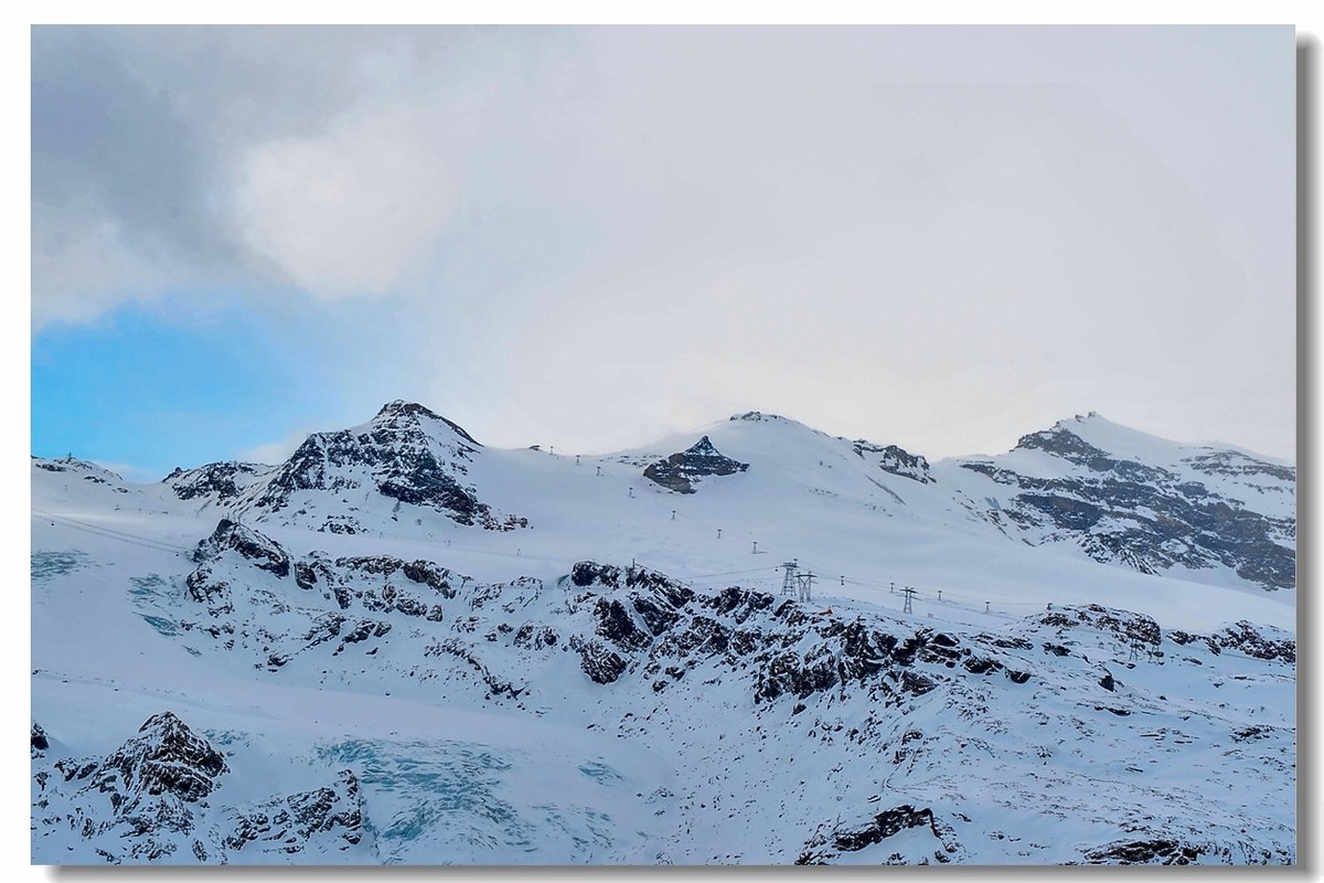 携“马特宏峰”--祝师友新年快乐！！！