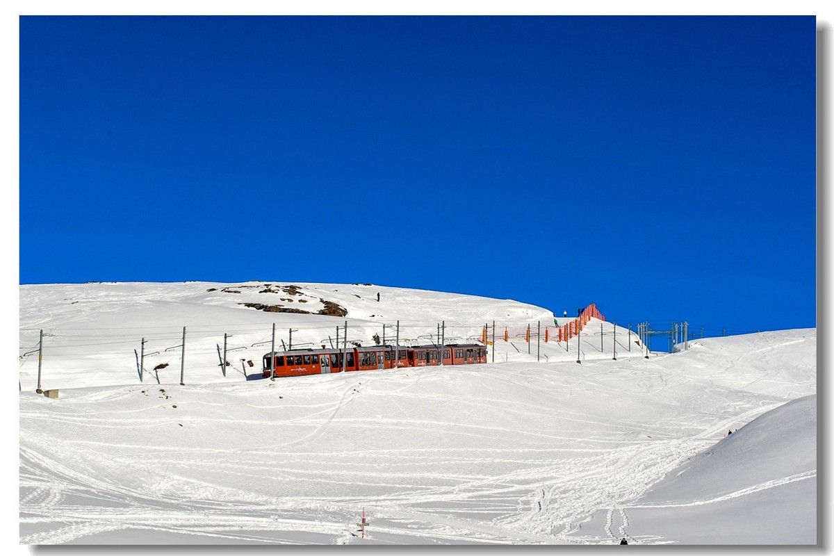 携“马特宏峰”--祝师友新年快乐！！！