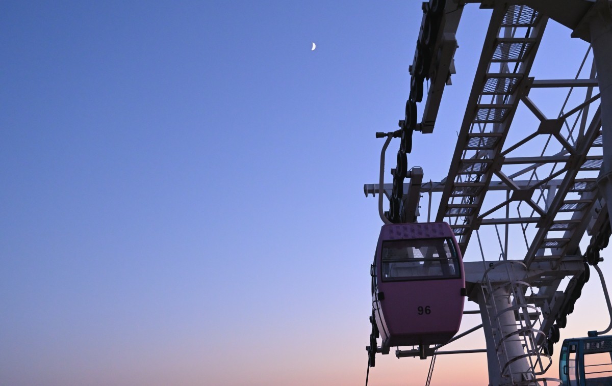 大连莲花山俯瞰星海湾大桥